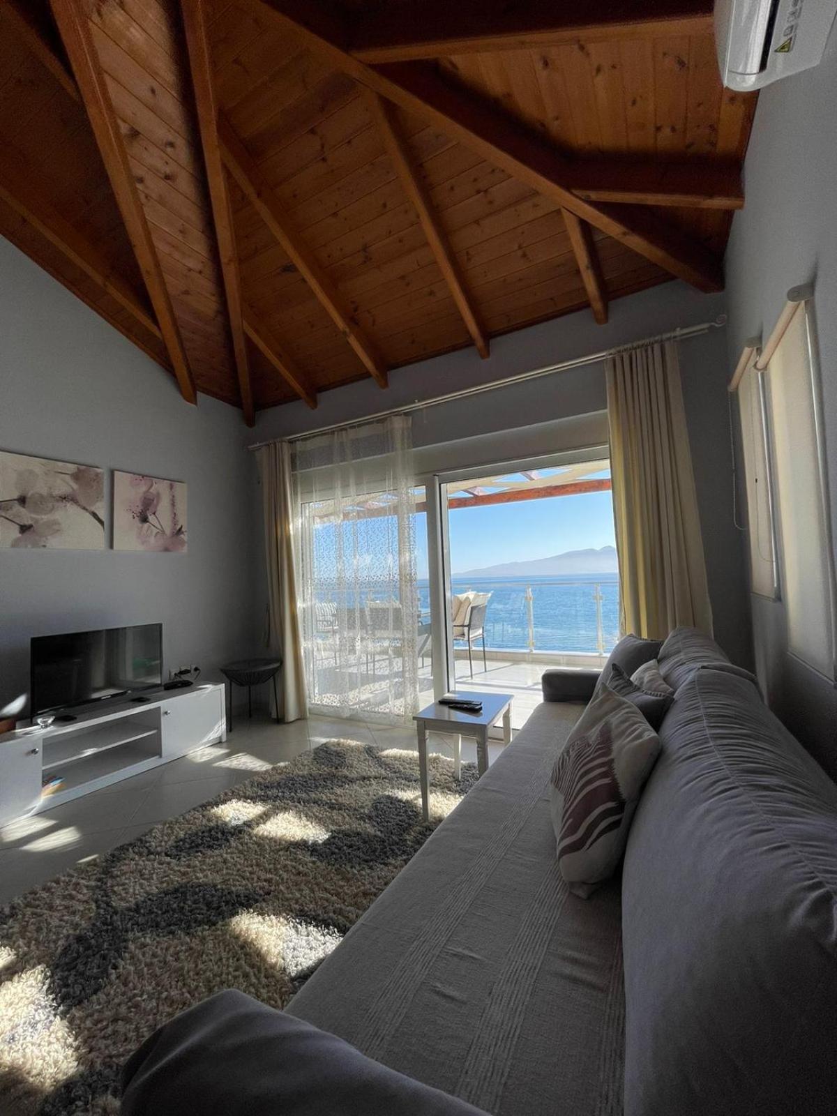 Anna Apartment *