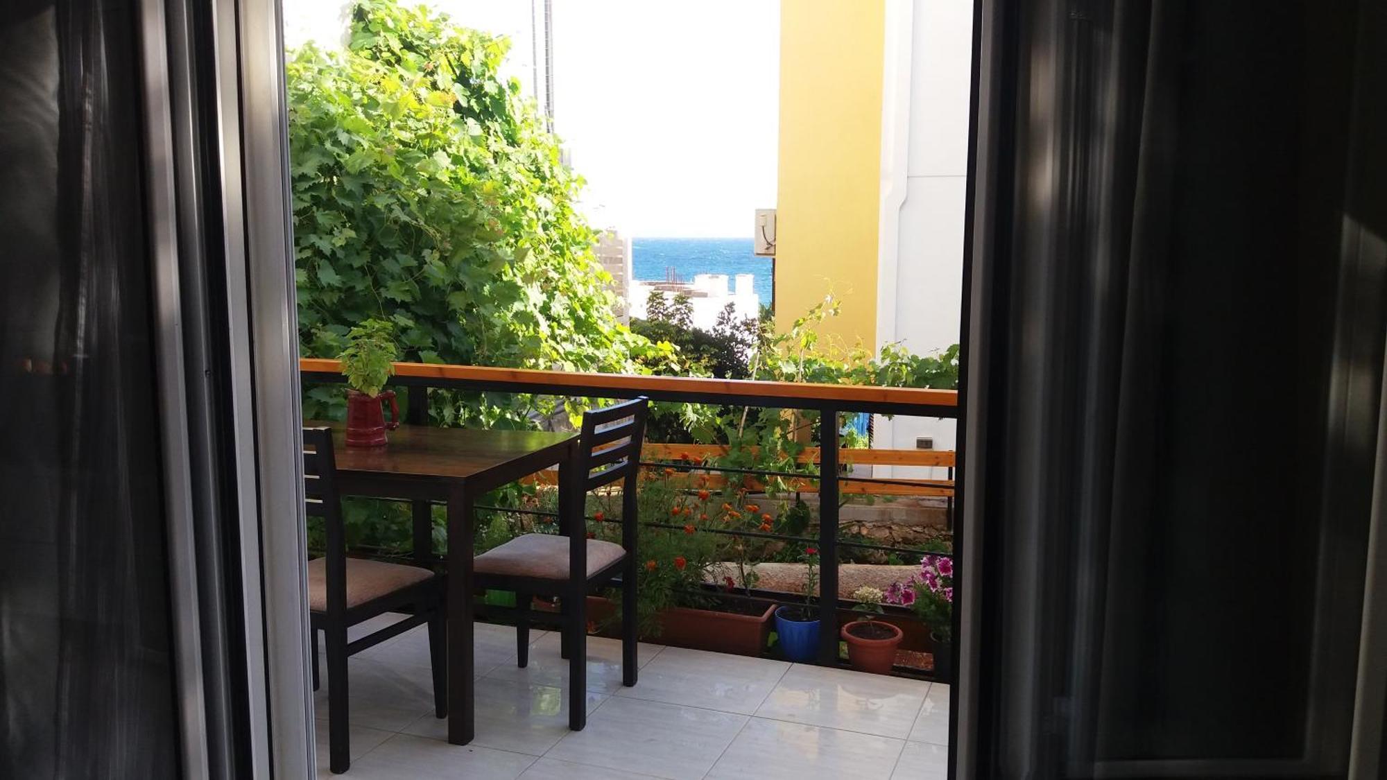 Anna Apartment